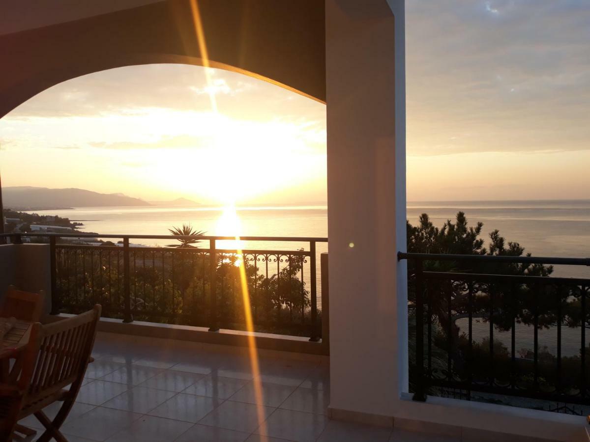 Sun Day Villa Achlia Buitenkant foto